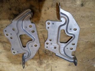 Запчасть крепление магнитофона TOYOTA ALPHARD 2006