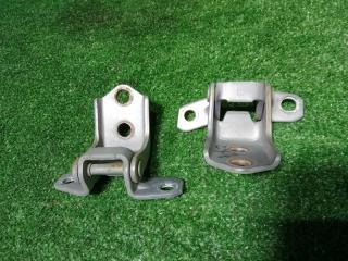 Запчасть петля двери передняя левая MAZDA CX7 2006
