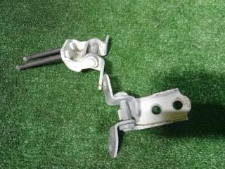 Петля двери задняя правая TOYOTA Mark II 2003