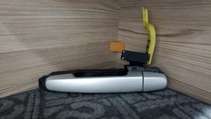 Фото запчасти ручка двери задняя левая TOYOTA IST 2005 контрактная запчасть Запчасть ручка двери задняя левая TOYOTA IST 2005