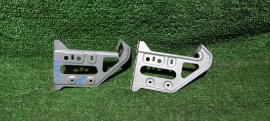 Крепление магнитофона HONDA FREED 2008