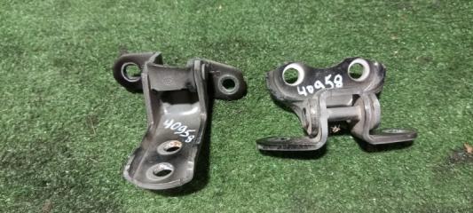 Запчасть петля двери передняя правая TOYOTA CROWN 2008