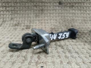 Ограничитель двери передний правый TOYOTA CAMRY 1996