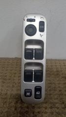 Запчасть блок управления стеклоподъемниками передний правый Suzuki Aerio 2005