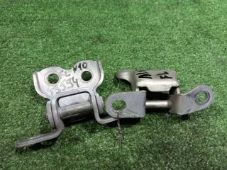 Запчасть петля двери передняя левая TOYOTA NADIA 2000