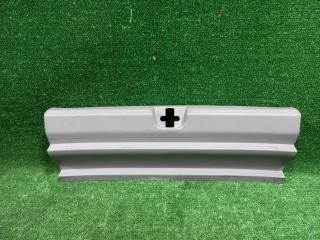 Запчасть накладка замка багажника HONDA INSIGHT 2009