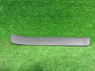 Запчасть накладка на порог задняя правая TOYOTA CHASER 1998