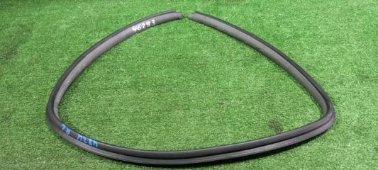 Уплотнитель проема двери задний левый HONDA CR-V 1997