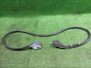 Запчасть уплотнитель двери задний правый TOYOTA CHASER 1998