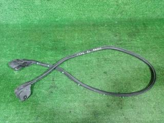 Запчасть уплотнитель двери задний левый TOYOTA CHASER 1998