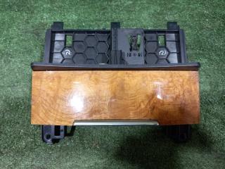 Запчасть консоль торпеды AUDI Q7 2010