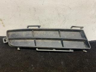 Заглушка бампера правая TOYOTA IPSUM 2006