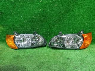 Фара TOYOTA Ipsum 2000