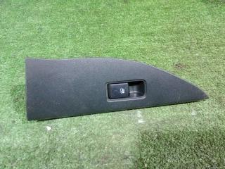 Фото запчасти кнопка стеклоподъемника задняя левая SUBARU FORESTER 2015 контрактная запчасть Запчасть кнопка стеклоподъемника задняя левая SUBARU FORESTER 2015