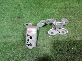 Фото запчасти петля двери задняя правая TOYOTA IST 2002 контрактная запчасть Запчасть петля двери задняя правая TOYOTA IST 2002