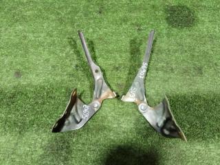 Запчасть петли капота TOYOTA VISTA 1992