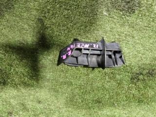 Крепление бампера заднее правое TOYOTA COROLLA FIELDER 2011