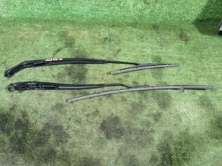 Дворник TOYOTA COROLLA AXIO 2007 контрактная Дворник TOYOTA COROLLA AXIO 2007