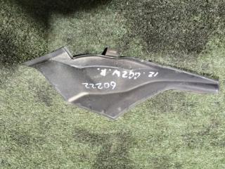 Запчасть уголок жабо правый Mitsubishi Outlander 2014