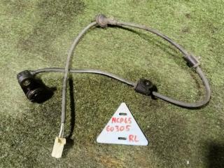 Фото запчасти датчик abs задний левый задний левый TOYOTA IST 2005 контрактная запчасть Запчасть датчик abs задний левый задний левый TOYOTA IST 2005