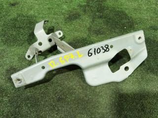 Запчасть крепление крыла переднее левое Honda Shuttle 2015