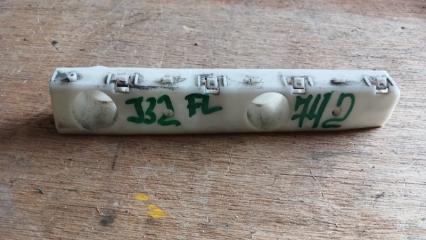 Запчасть Крепление бампера  передний левый NISSAN TEANA  Контрактный 