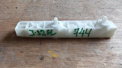 Запчасть Крепление бампера  передний левый NISSAN TEANA  Контрактный 