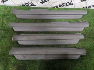 Порожек пластиковый SUZUKI GRAND ESCUDO TX92W H27A 76141-65D00 Б/У
