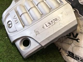 Пластиковая крышка на двс LX570 URJ201