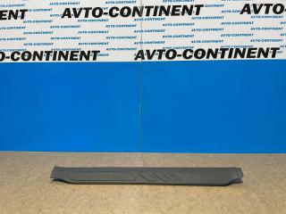 Запчасть порожек пластиковый передний правый Daihatsu YRV