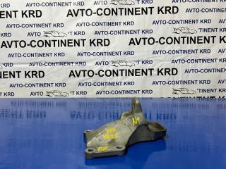 Запчасть крепление подушки двигателя переднее правое Nissan Fuga