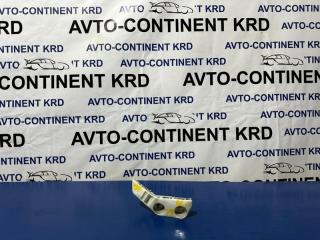 Запчасть крепление бампера переднее левое Nissan Fuga