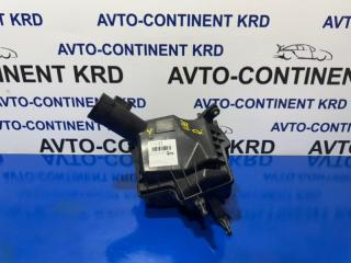 Корпус воздушного фильтра правый Nissan Skyline