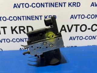 Блок abs Toyota Avensis AZT250 1AZ