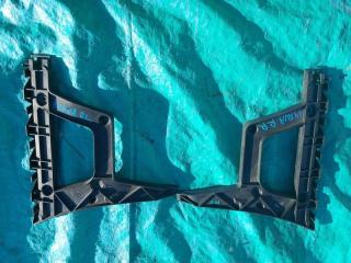 Запчасть крепление бампера заднее правое AUDI A4/Avant 2012