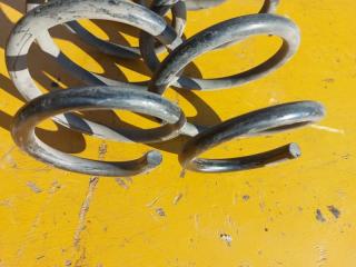 Запчасть пружина задней подвески задняя Mitsubishi Pajero 1998