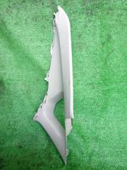 Запчасть обшивка багажника левая Toyota Prius 2011