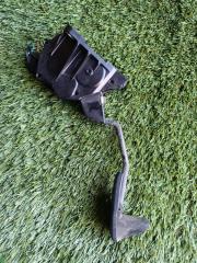 Запчасть педаль газа Toyota VITZ 2011