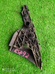 Запчасть крепление бампера заднее левое Toyota Belta 2009