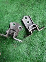 Петли двери передние правые Suzuki Solio MA15S K12B