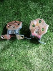 Запчасть петли двери передние правые Mitsubishi Pajero Mini 1996