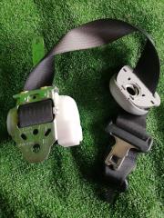 Запчасть ремень безопасности задний Toyota WISH 2013