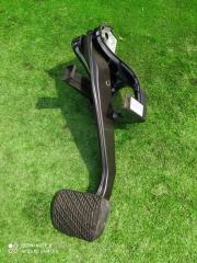 Фото запчасти педаль тормоза MERCEDES-BENZ C-Class 2011 контрактная запчасть Запчасть педаль тормоза MERCEDES-BENZ C-Class 2011