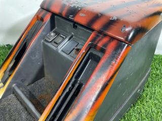 Бардачок между сиденьями Safari 1989 VRGY60 TD42