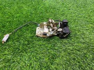 Запчасть замок двери задний правый Honda CR-V 1997