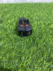 Кнопка передняя Isuzu Elf 2005