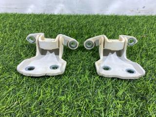 Петли двери передние правые Suzuki Jimny 2007 контрактная Петли двери передние правые Suzuki Jimny 2007