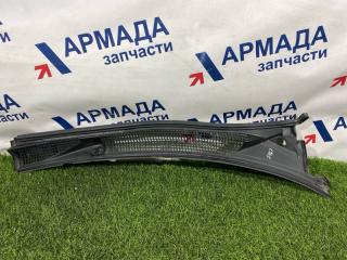 Запчасть решетка под дворники (жабо) передняя правая Subaru Forester 2002