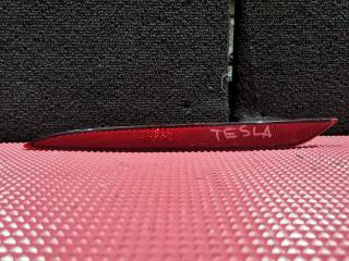 Запчасть катафот в бампер задний правый TESLA MODEL S 2018