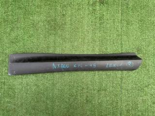 Запчасть накладка на дверь задняя правая LEXUS NX200